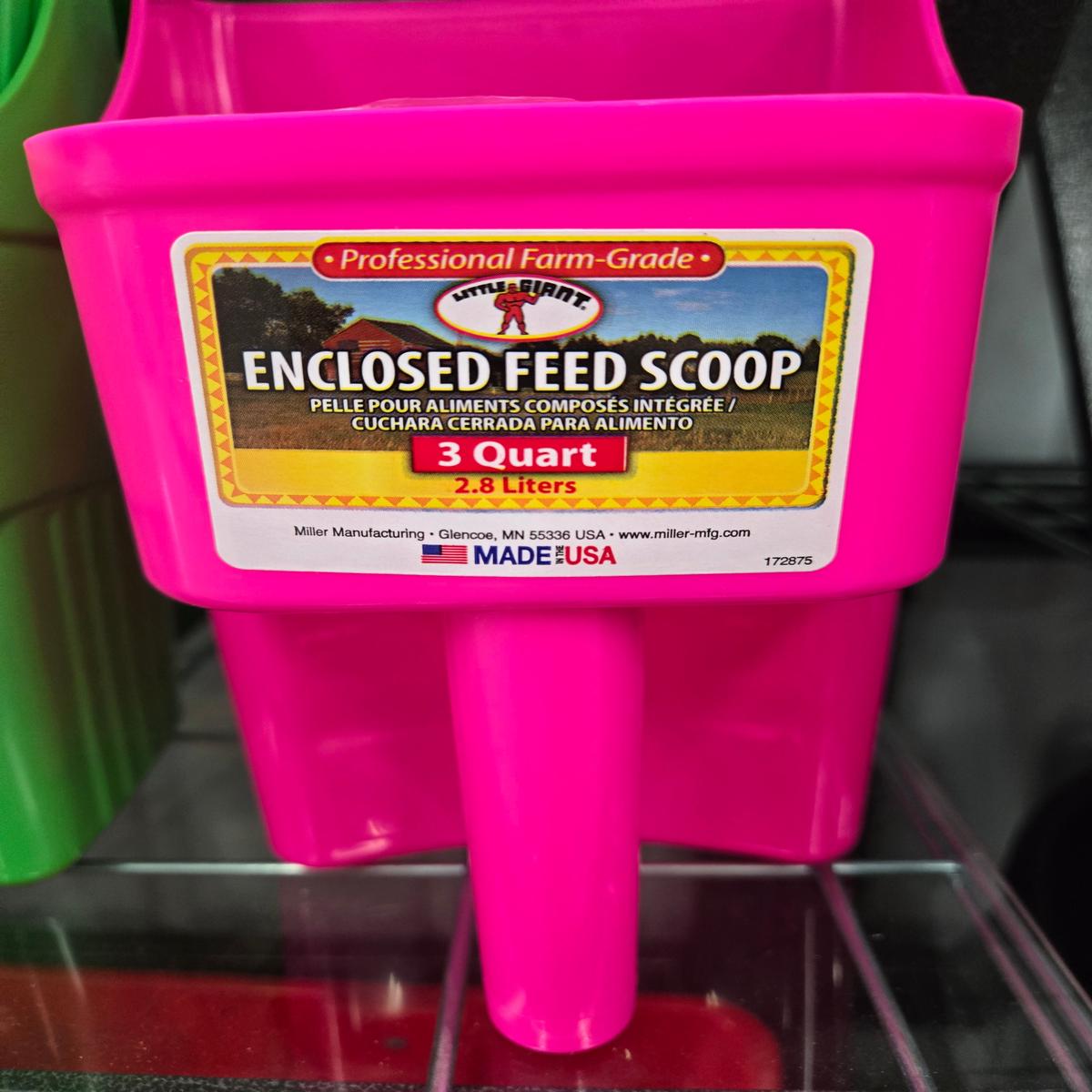 3QT Enclosed Plastic Feed Scoop - Hot Pink