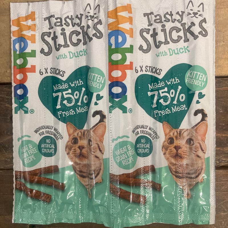 24x Webbox Cats Delight Tasty Sticks With Duck (4 Packs of 6 Sticks)